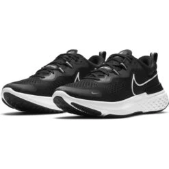Nike Men's React Miler 2 (001 - Black/White/Smoke Grey) 7 Nike Men's React Miler 2 (001 - Black/White/Smoke Grey) -Brooks Shoes Shop 60084D1D 8C4C 4C43 8993 982D1B58C598